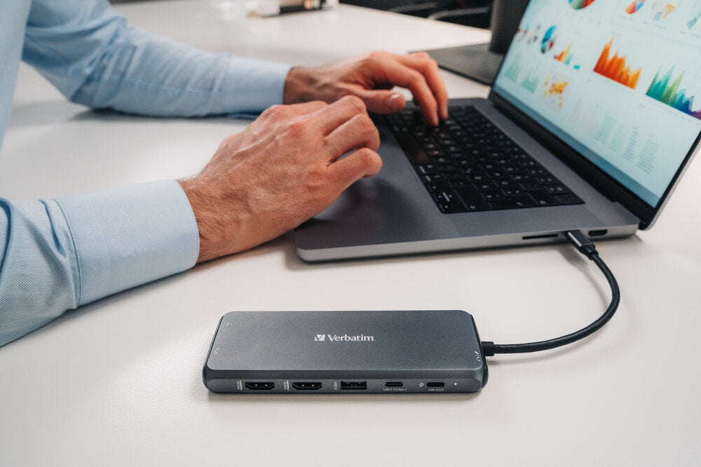 A Photo Of Verbatim USB-C Pro 14-Port Multiport Hub