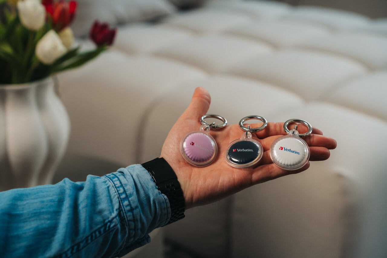 A Photo Of Verbatim My Finder Coin Bluetooth Tracker - 3 Pack