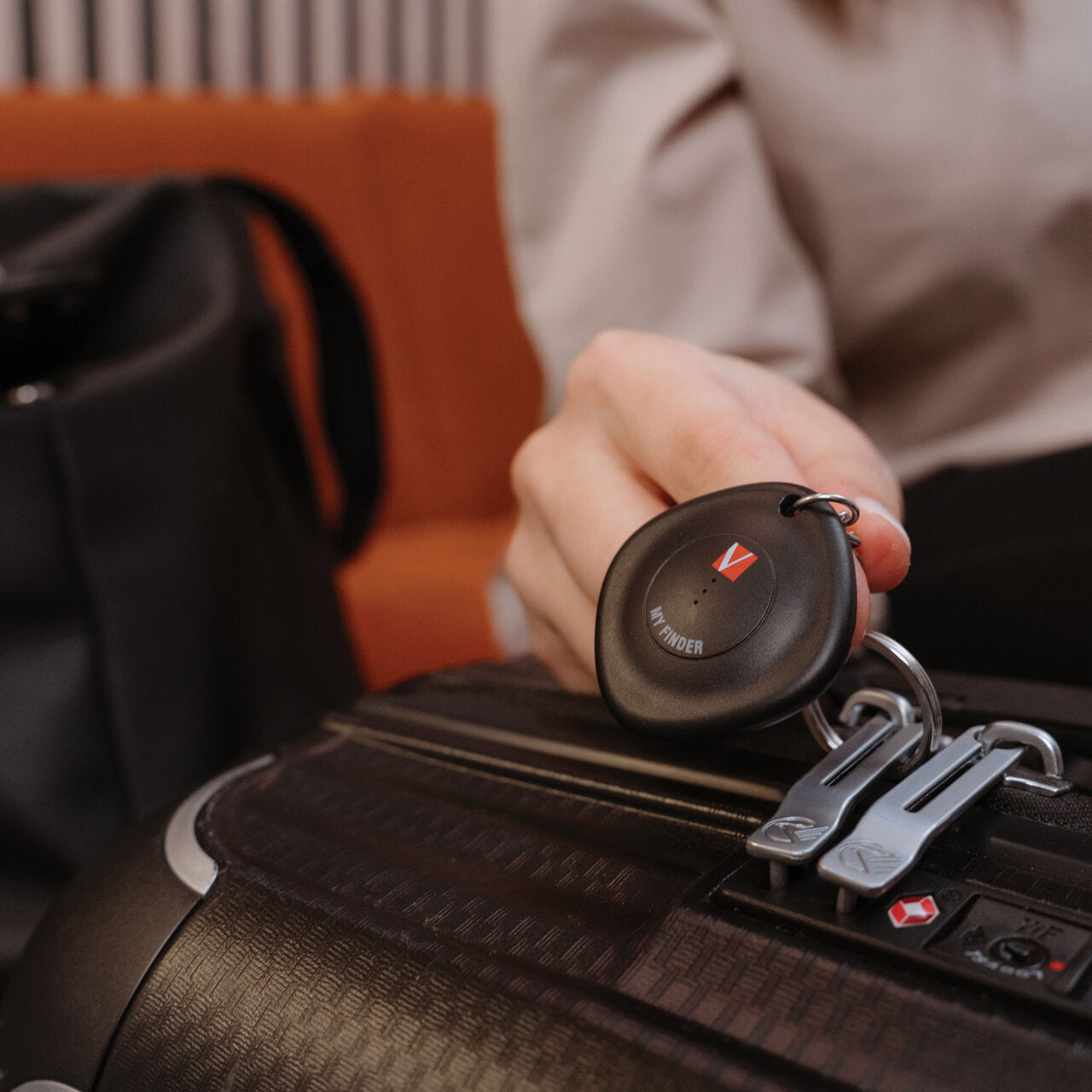 A Photo Of Verbatim My Finder Bluetooth Tracker 1 Pack – Black