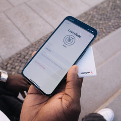 A Photo Of Verbatim My Finder Bluetooth Card – 3-Pack – Black, Silver, White