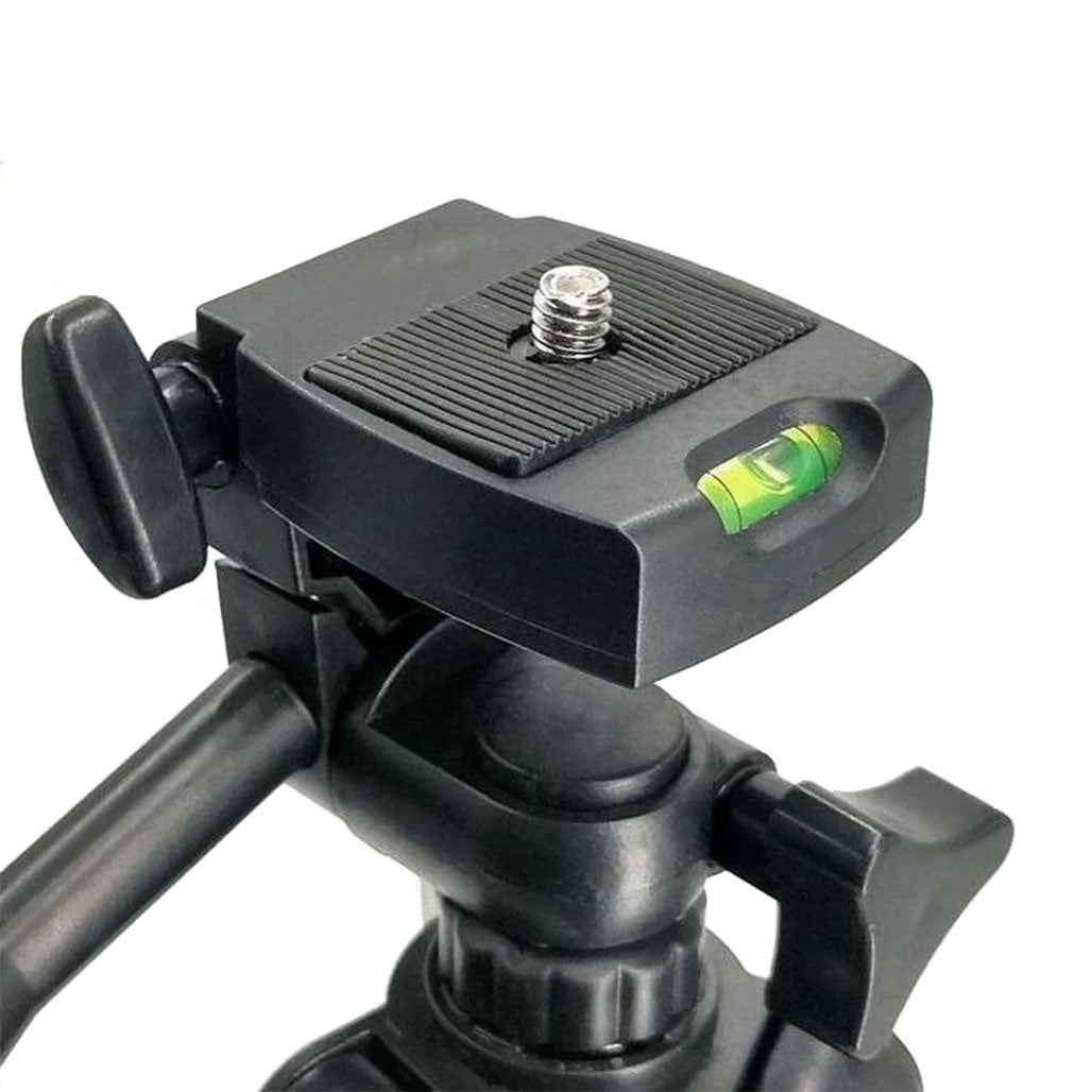 A Photo Of Yunteng 3888 Mobile Phone Tripod