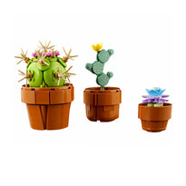 LEGO Tiny Plants 758 Pieces - 10329