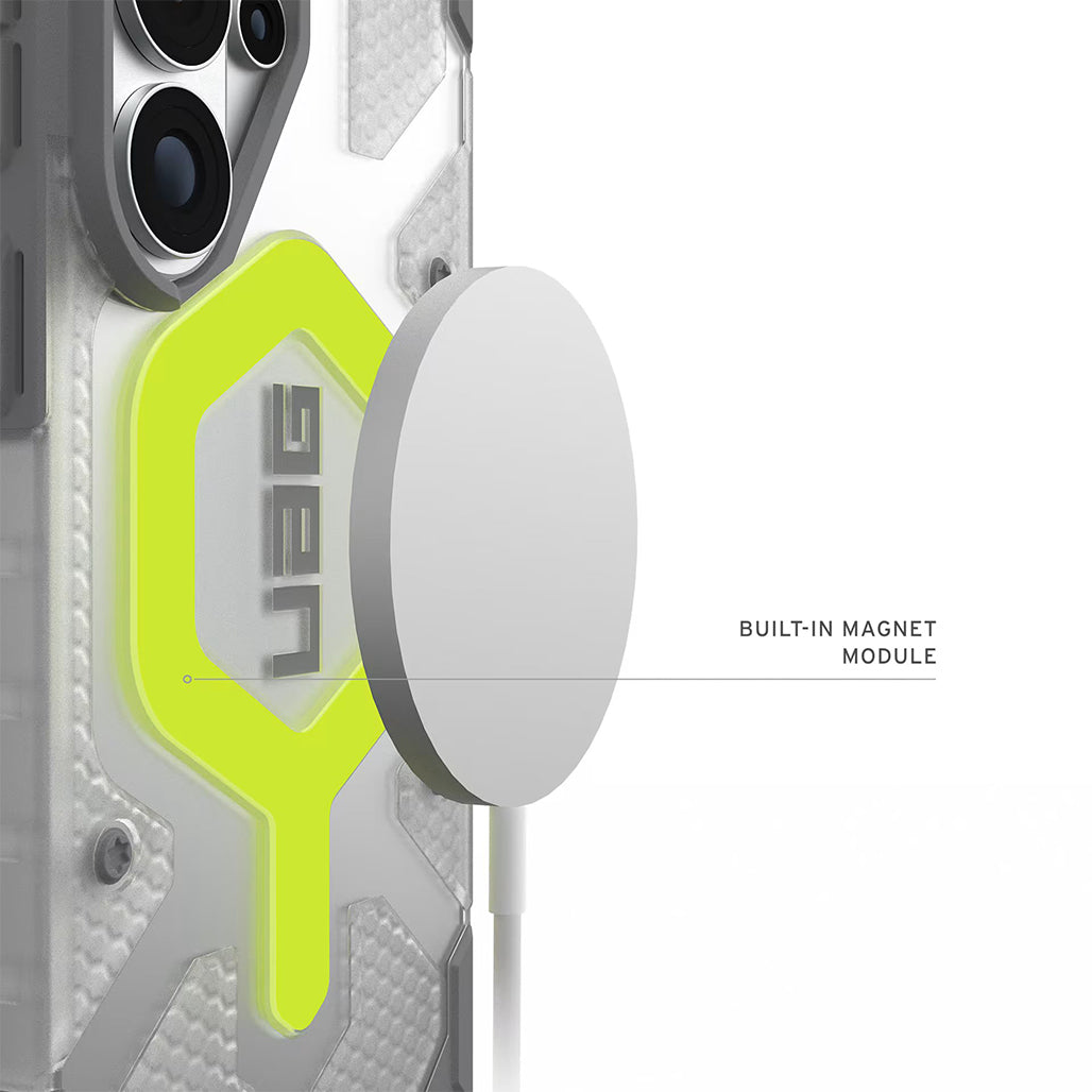 A Photo Of UAG Galaxy S26 Ultra - Pathfinder Clear Case - Lanyard