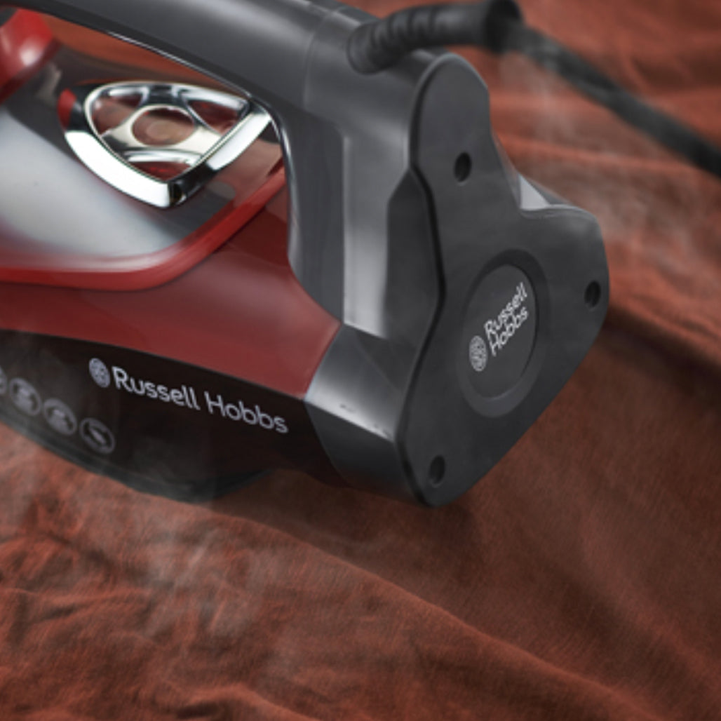 A Photo Of Russell Hobbs One Temperature Iron – 2600W Ceramic Soleplate