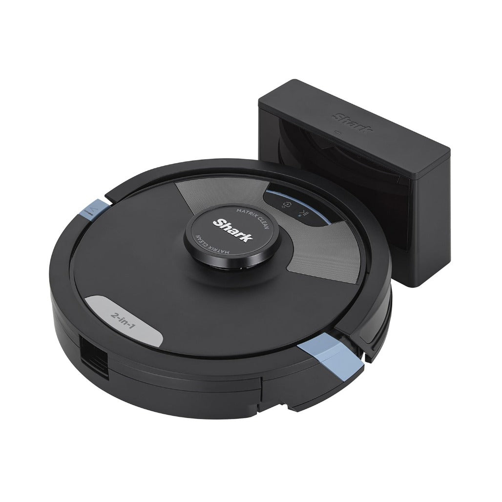 A Photo Of Shark Matrix Plus 2-in-1 Robot Vacuum & Mop