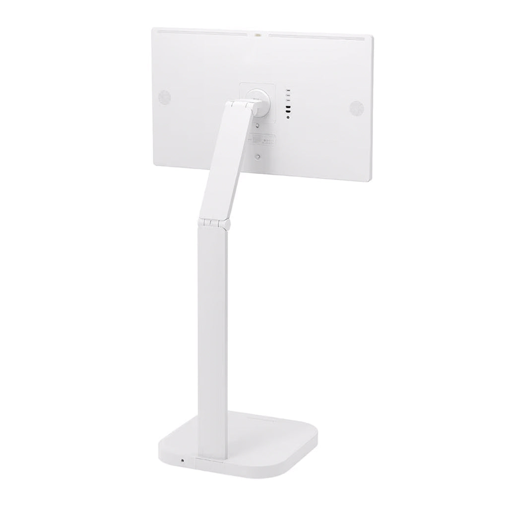 A Photo Of LG 31.5