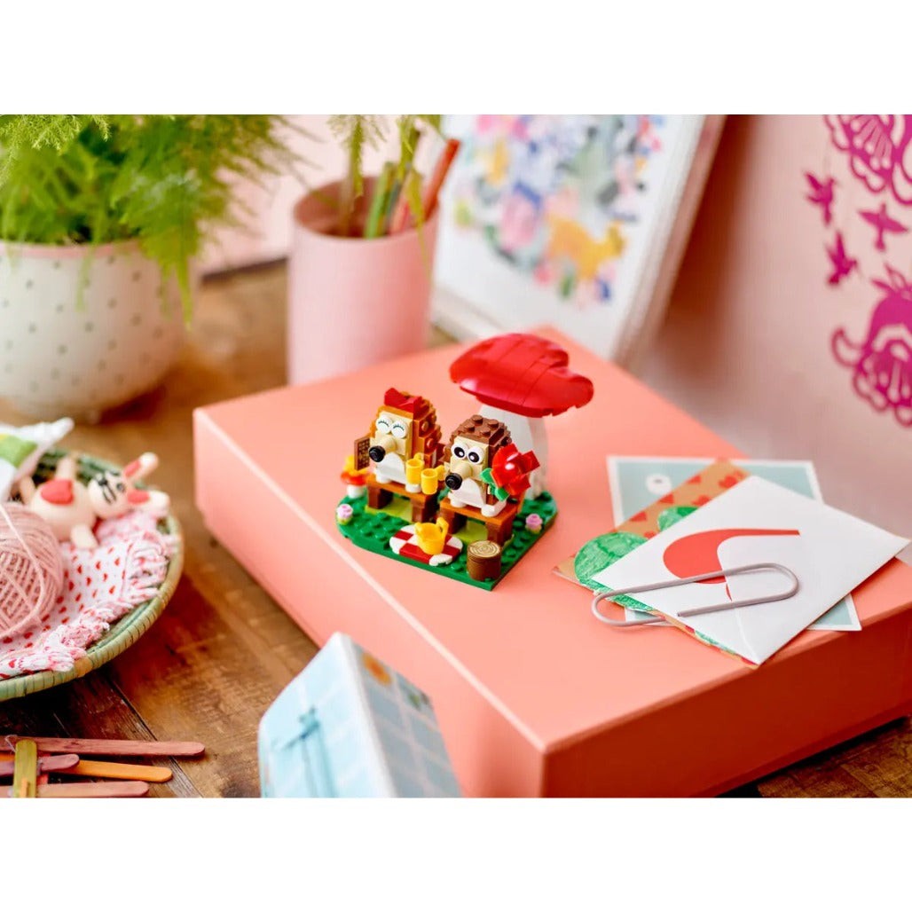 A Photo Of LEGO Hedgehog Picnic Date 166 Pieces - 40711