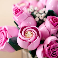 A Photo Of LEGO Bouquet of Pink Roses - 789 Pieces - 10374
