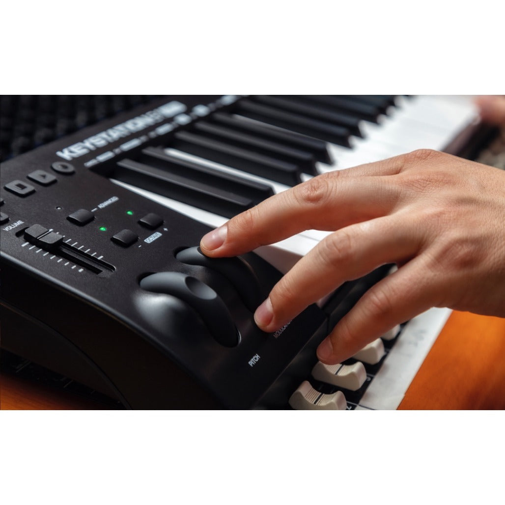 A Photo Of M-AUDIO Keystation 61 MK3 - 61-key Keyboard Controller