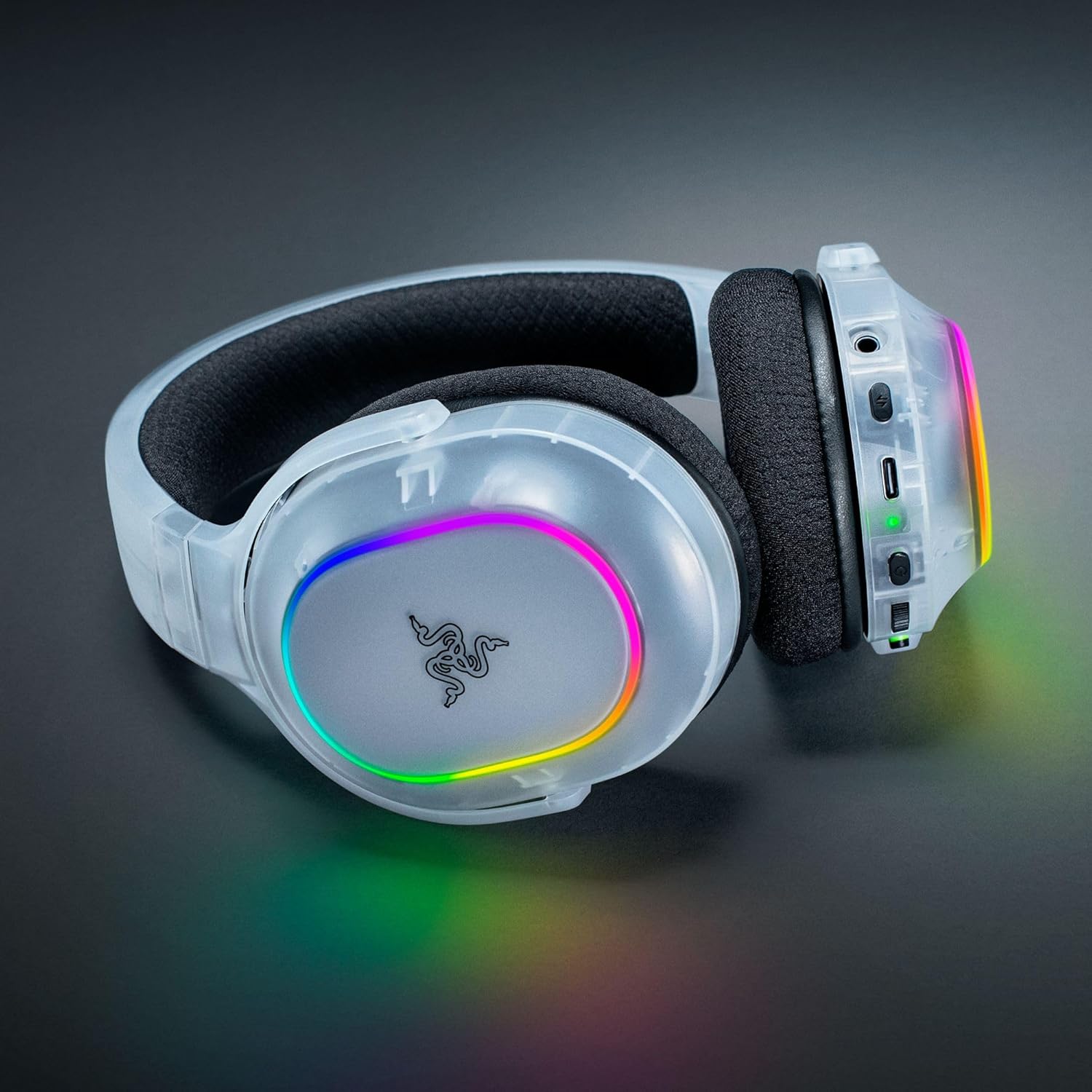 A Photo Of Razer Barracuda X Chroma - Wireless Gaming Headset
