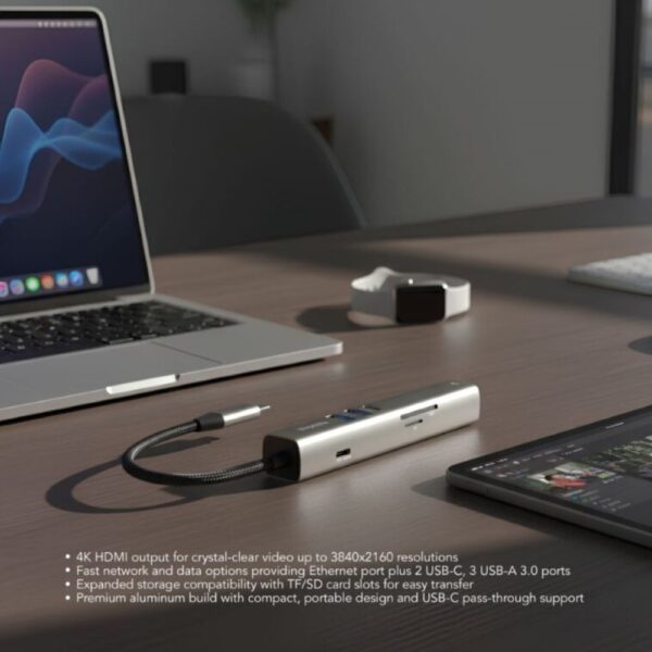 A Photo Of Blupebble C7 Multi Hub - 7-in-1 Aluminum USB-C Hub - BP-C7USBCHUB7IN1-GY-SD26-J