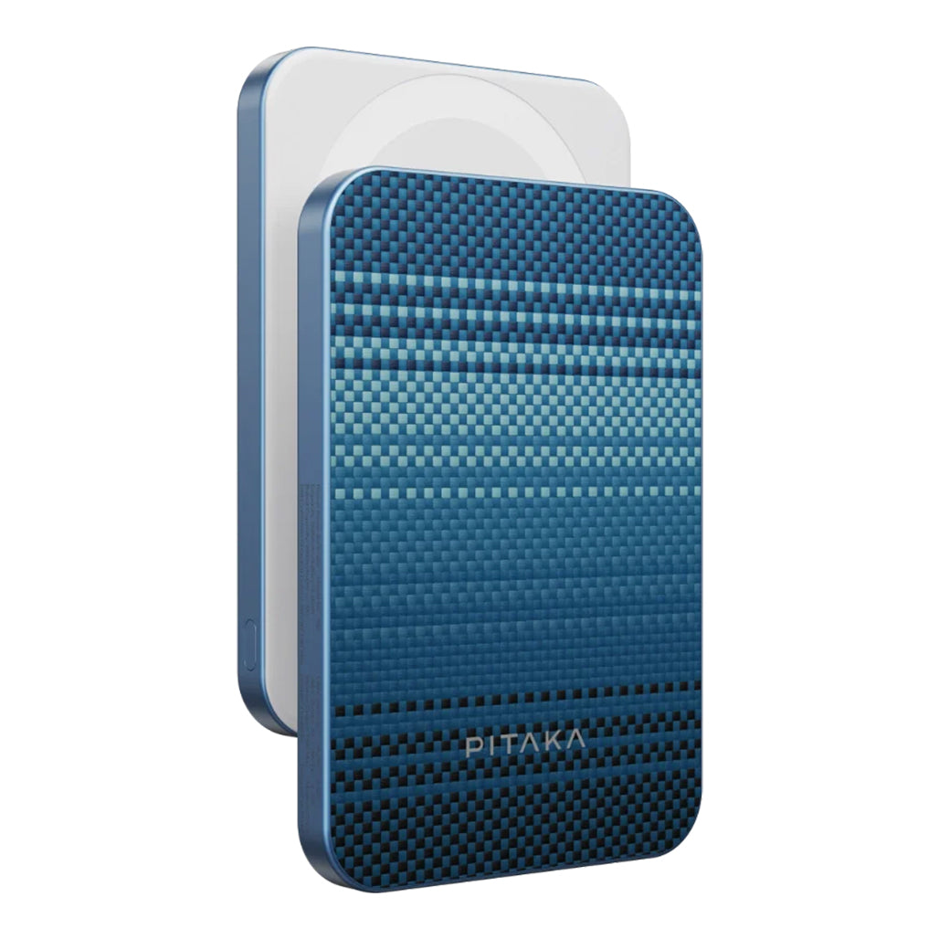 A Photo Of Pitaka Aramid Fiber Magnetic Power Bank – 5000mAh Slim Qi2 Fast Wireless Charger with Magnetic Attachment