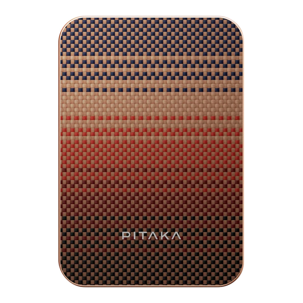 A Photo Of Pitaka Aramid Fiber Magnetic Power Bank – 5000mAh Slim Qi2 Fast Wireless Charger with Magnetic Attachment
