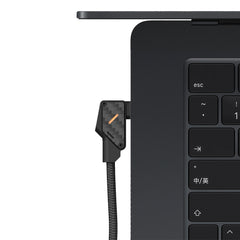 A Photo Of Aulumu M07 Light Carbon 240W USB-C to USB-C Cable