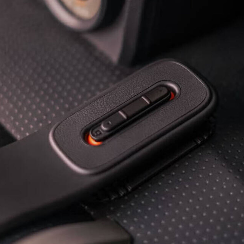 A Photo Of Blupebble NaviMag Mount Pro Magnetic Wireless Car Mount