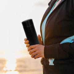 A Photo Of Blupebble Smart Water Bottle with LED Temperature Display