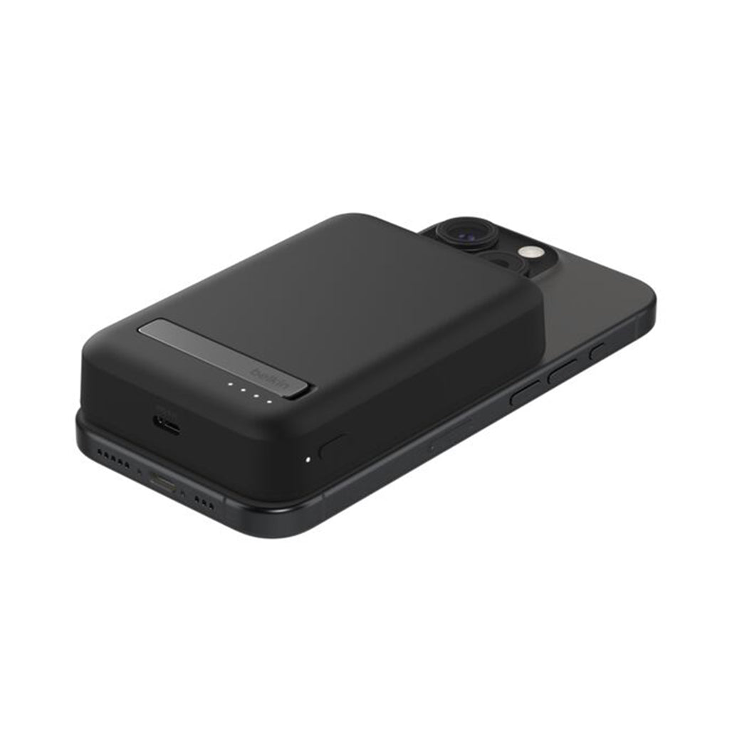 A Photo Of Belkin BoostCharge Pro 10,000mAh Magnetic Power Bank with Qi2 15W Wireless Fast Charging & Kickstand