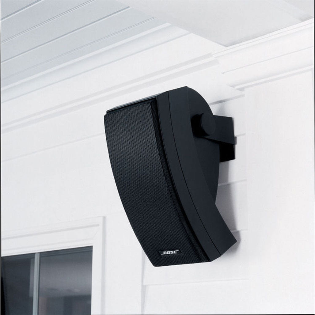 A Photo Of Bose 251 Wall Mount Outdoor Speakers