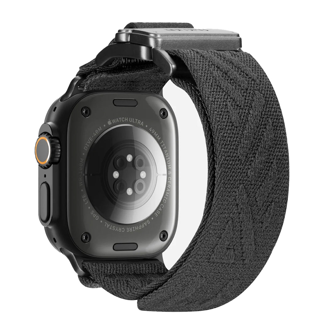 A Photo Of Aulumu C03 - Titanium Mag Buckle Quick-Release Band for Apple Watch