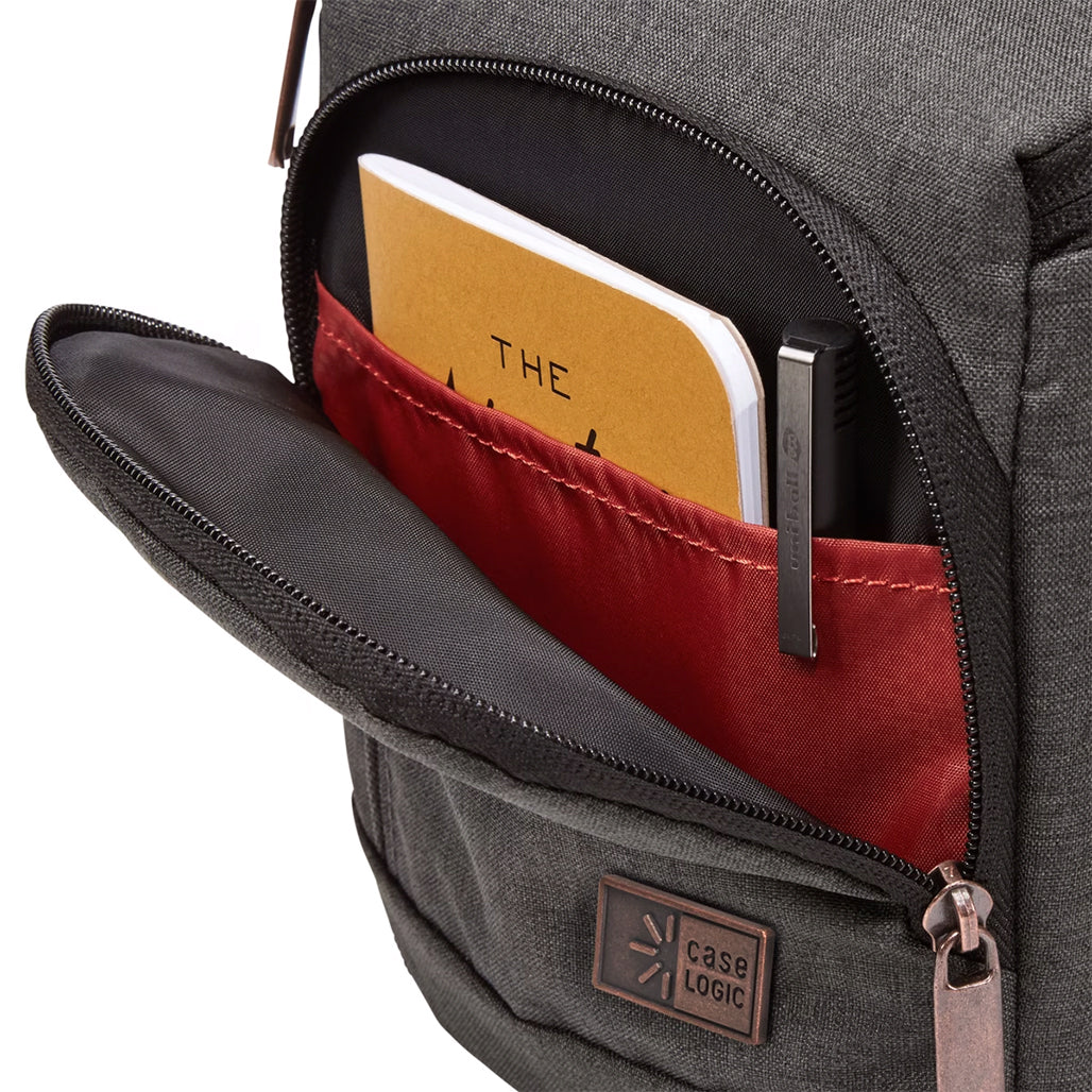 A Photo Of Case Logic Era - DSLR/Mirrorless Camera Bag - CECS-102 - Obsidian