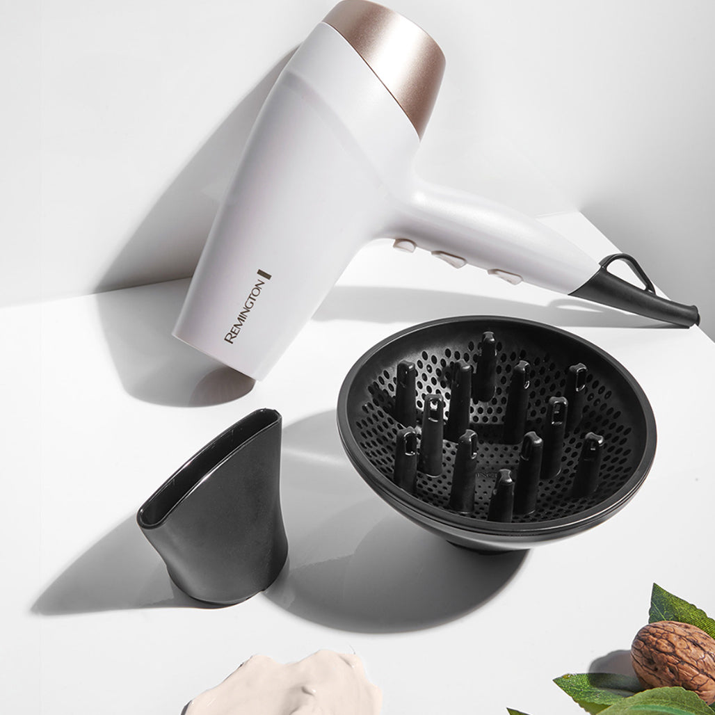 A Photo Of Remington Shea Soft Hair Dryer - D4740AU