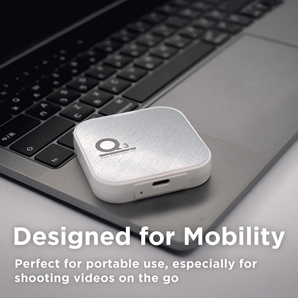 A Photo Of Dato ARES Q3 Magnetic Portable SSD - High-Speed Storage for iPhone & Devices