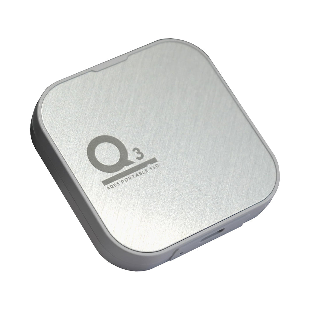 A Photo Of Dato ARES Q3 Magnetic Portable SSD - High-Speed Storage for iPhone & Devices