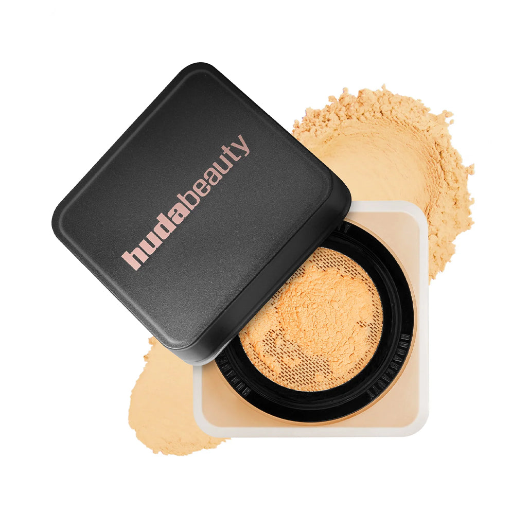 A Photo Of HUDA BEAUTY - Easy Bake Loose Baking & Setting Powder