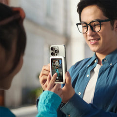 A Photo Of Insta360 Snap Selfie Screen with Light