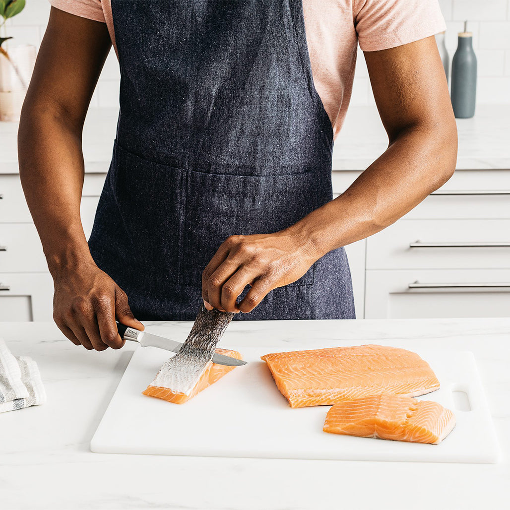 A Photo Of Ninja Kitchen Foodi StaySharp Knife Block - 6-Piece Set with Integrated Sharpener – K32006EU