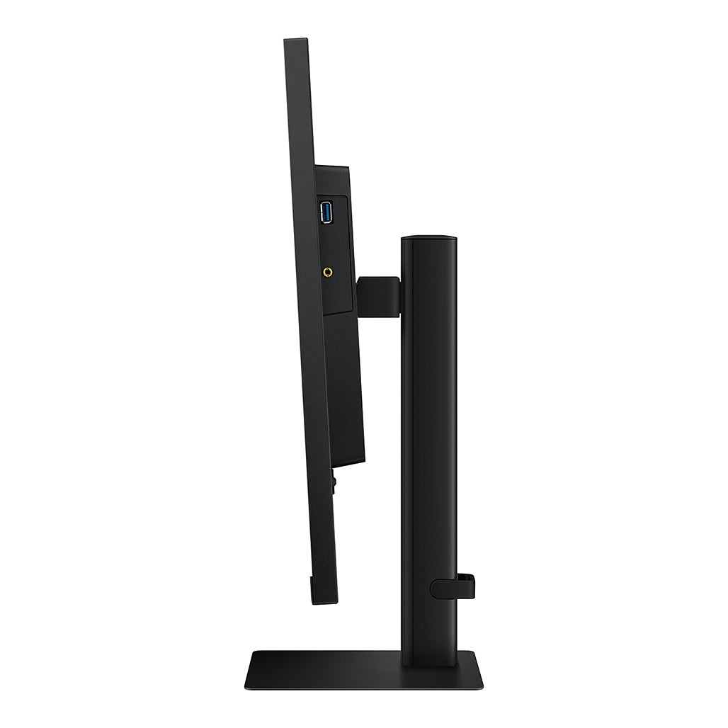 A Photo Of Samsung ViewFinity S70D - 32
