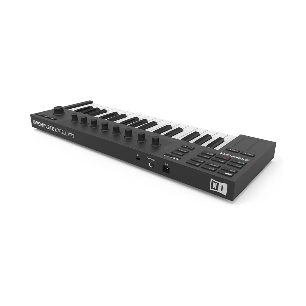 A Photo Of Native Instruments KOMPLETE KONTROL M32 – Compact Keyboard Controller with OLED Display