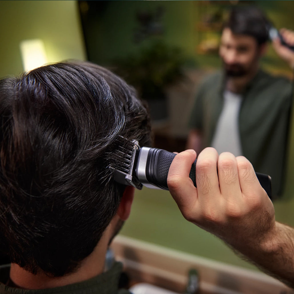 A Photo Of Philips Norelco All-in-One Trimmer Series 5000 - MG5910/49