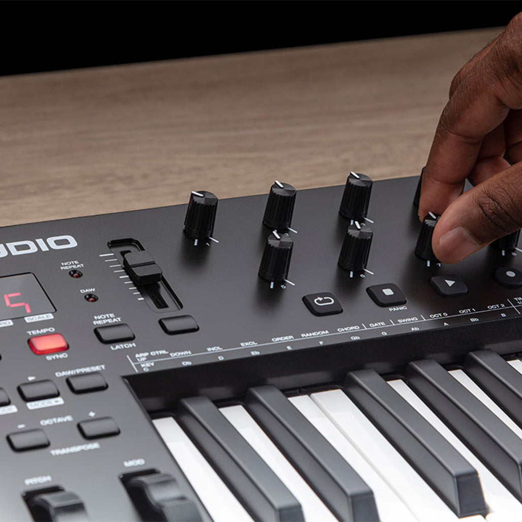 A Photo Of M-Audio Oxygen 25 MKV - MIDI Keyboard Controller