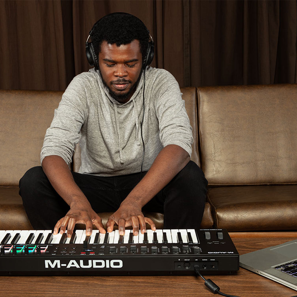 A Photo Of M-Audio Oxygen Pro 49 - 49-Key USB MIDI Controller