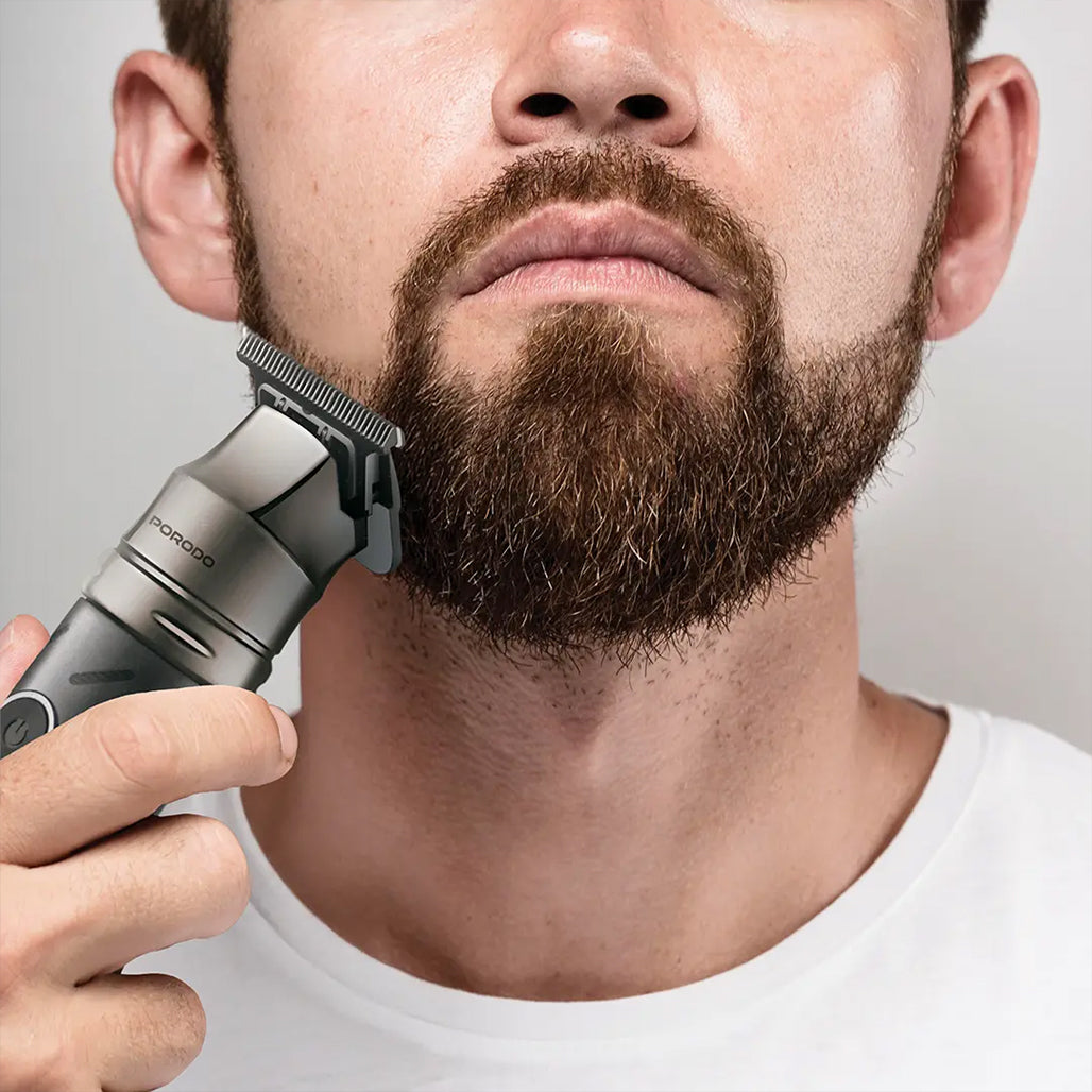 A Photo Of Porodo Lifestyle Edgemaster T-Blade Trimmer & Shaver - Black