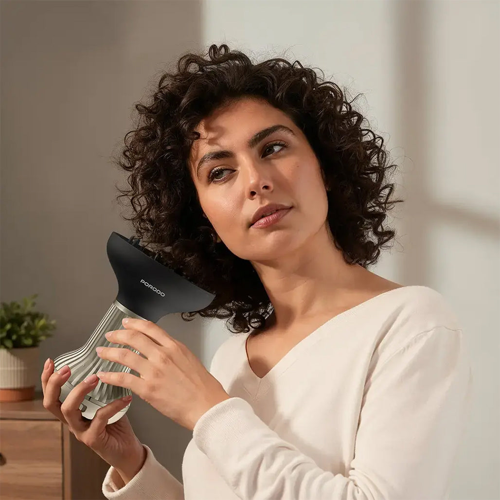 A Photo Of Porodo Portable High-Speed Hair Diffuser and Dryer for Curly Hair