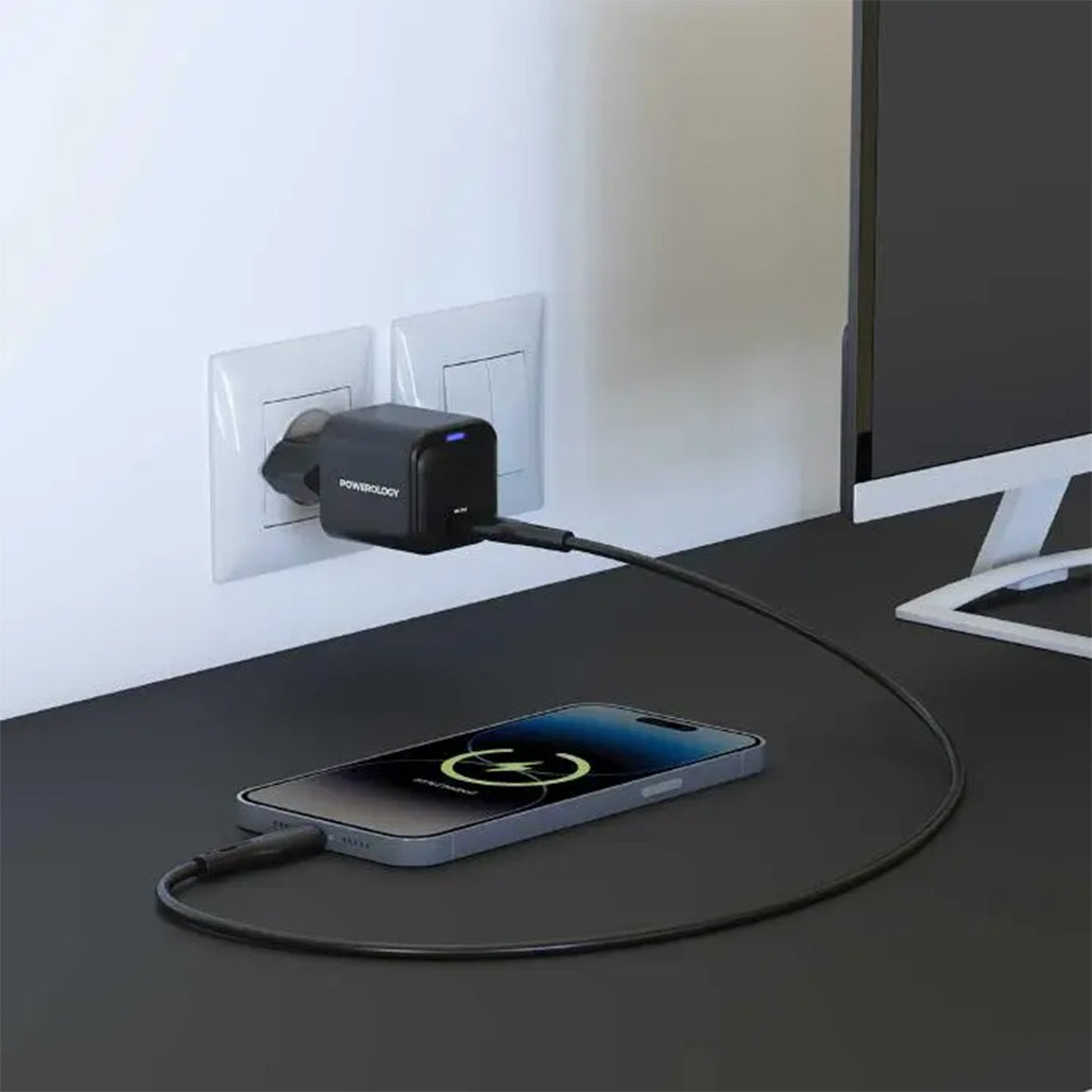 A Photo Of Powerology Ultra-Compact GaN Charger PD 20W EU - Black