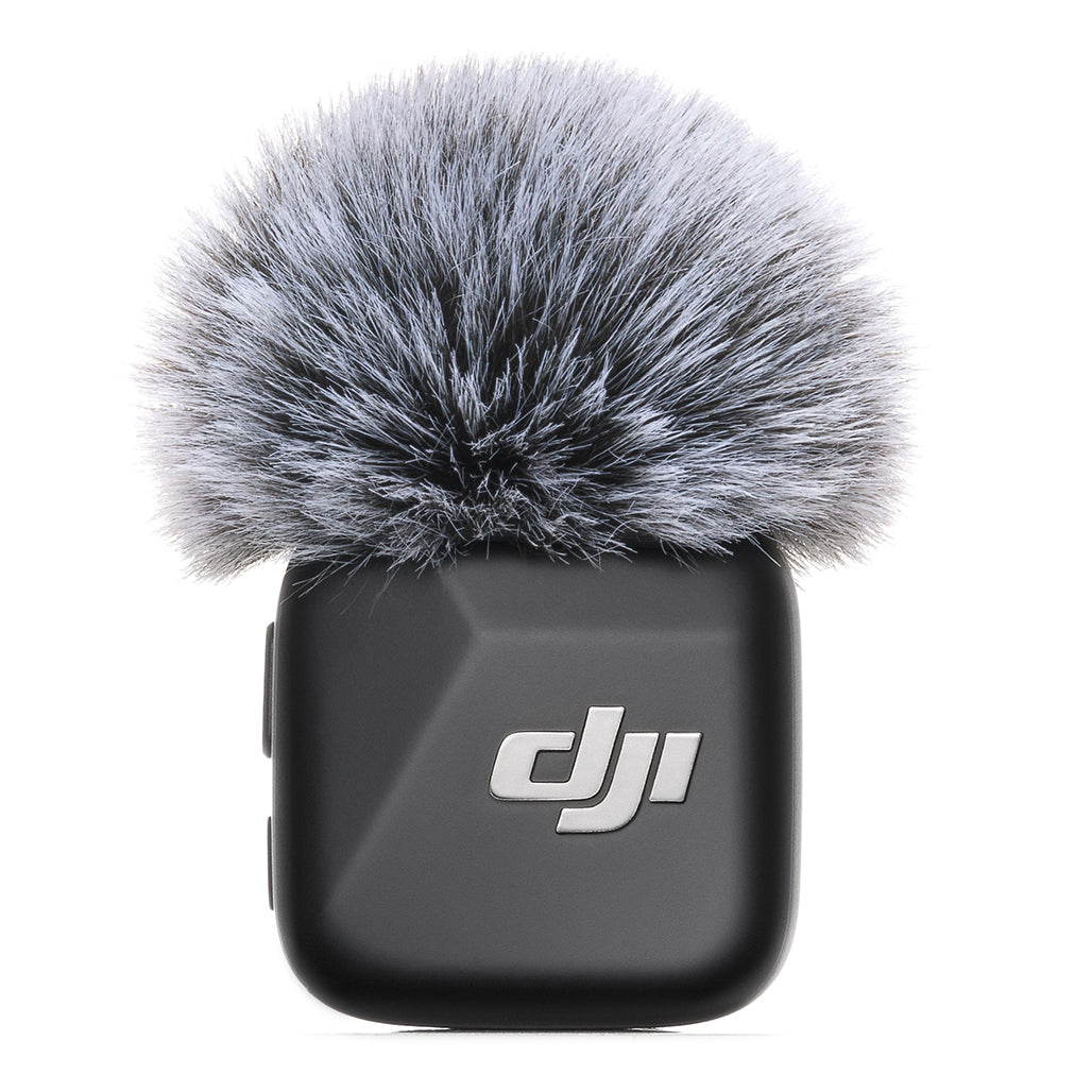 A Photo Of DJI Mic Mini Clip-On Transmitter with Built-In Microphone (2.4 GHz, Infinity Black)