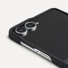 A Photo Of Pitaka Samsung Galaxy Z Flip8 Edge Case - 600D Black/Grey (Twill)