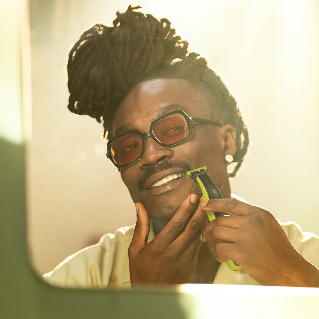 A Photo Of Philips OneBlade Face QP2724/20 – Hybrid Electric Trimmer and Shaver