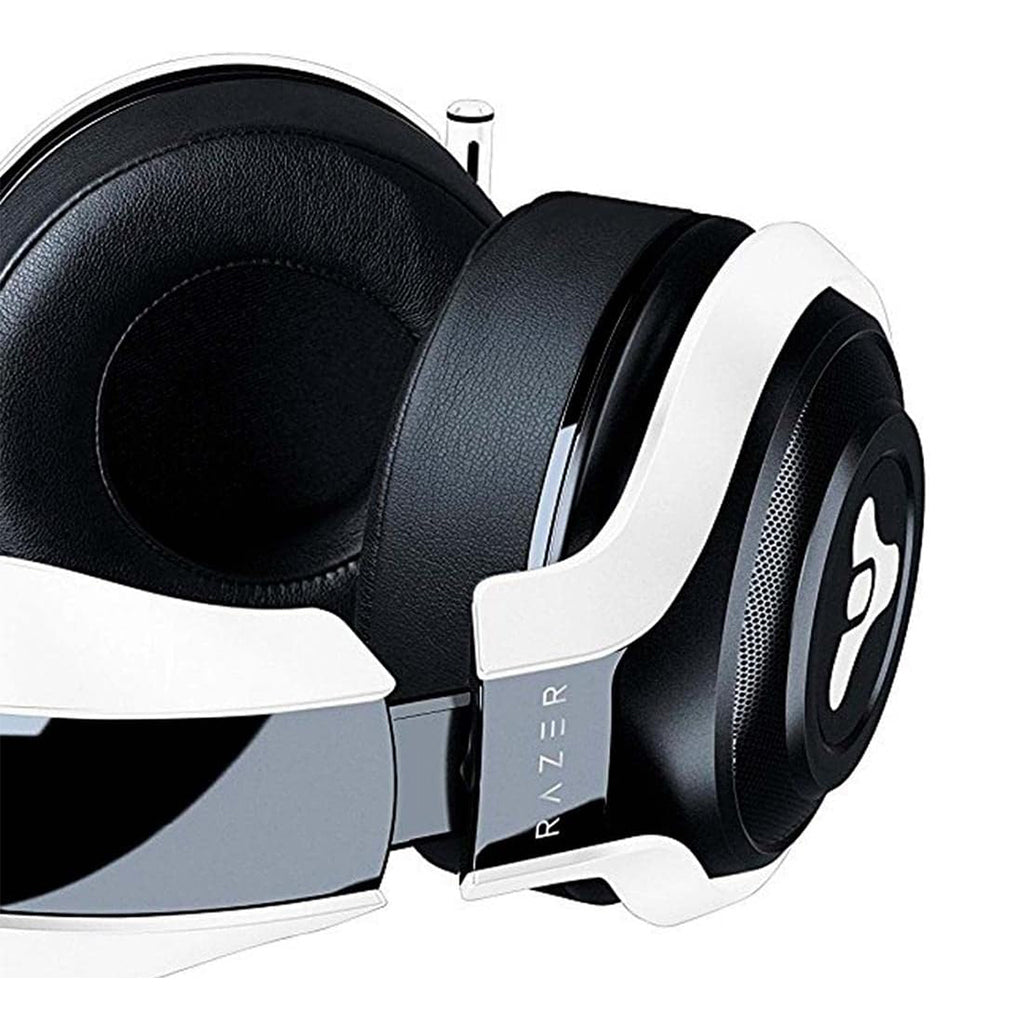 A Photo Of Razer Destiny 2 ManO'War Tournament Edition