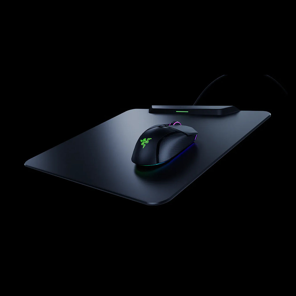 A Photo Of Razer HyperFlux V2 Wireless Charging System - Hard Edition