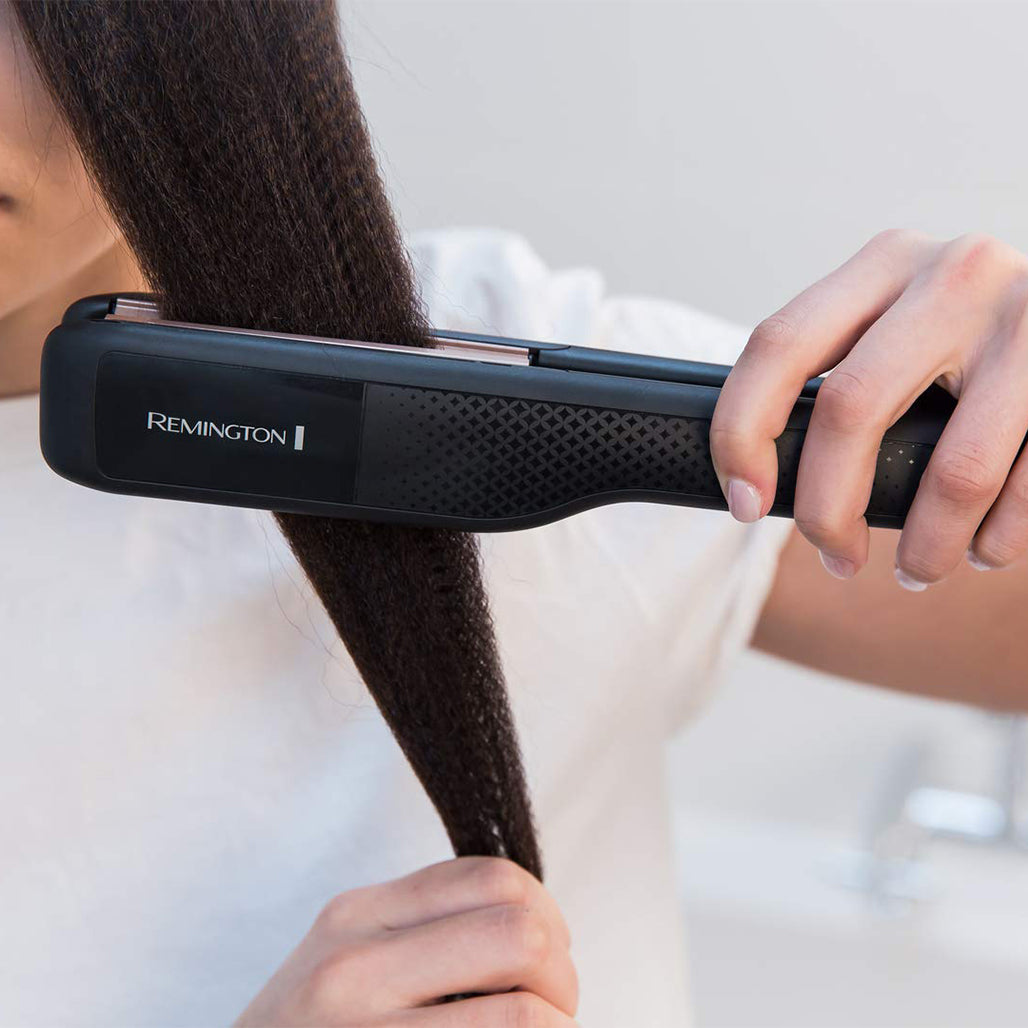 A Photo Of Remington S3580 Ceramic Crimp Hair Styling Iron