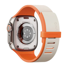 A Photo Of UNIQ Revix IV Reversible Dual-Color Magnetic Watch Strap - 49/46/45/44mm