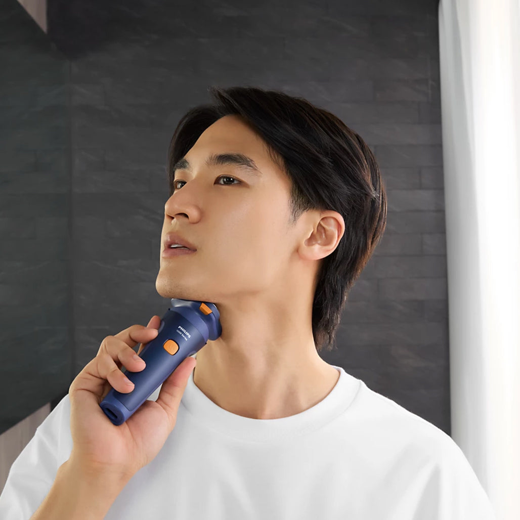 A Photo Of Philips Shaver 1000 Series S1880/00 Wet & Dry Electric Shaver