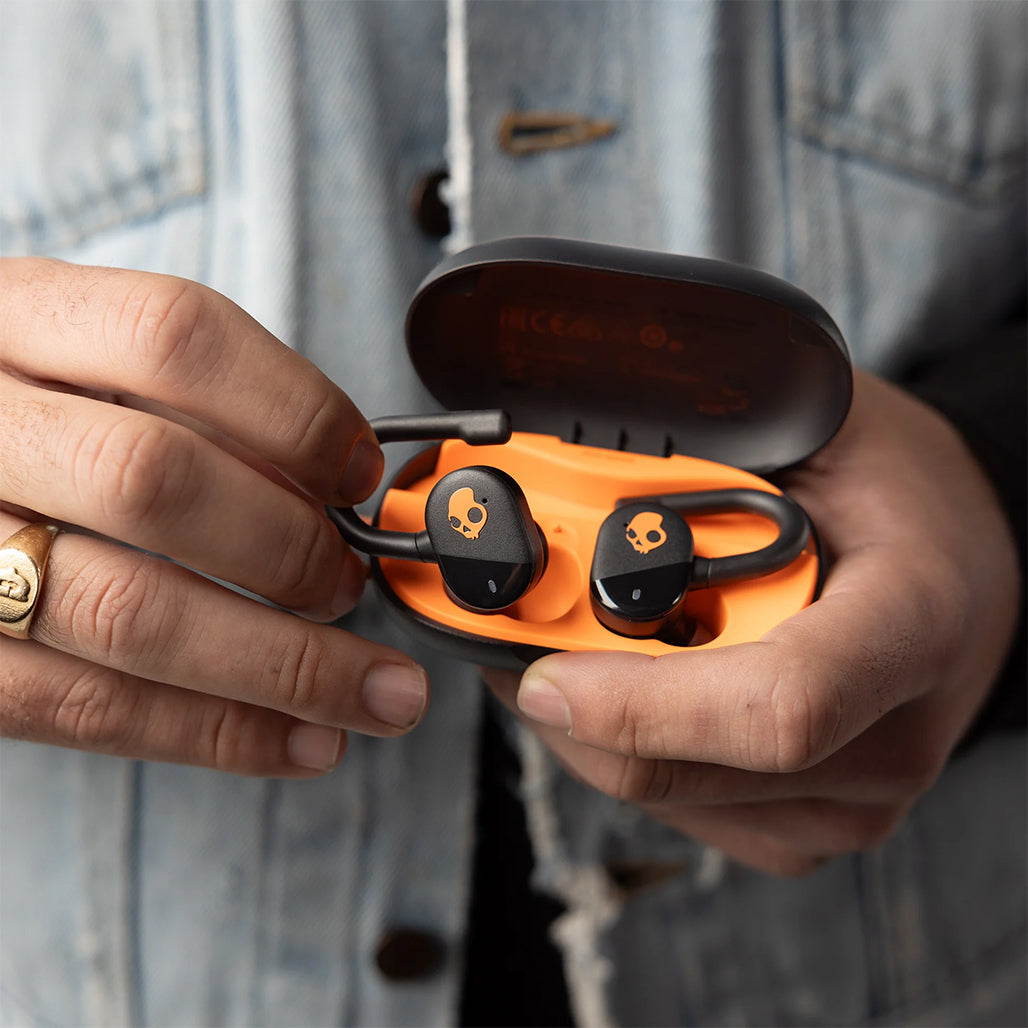 A Photo Of Skullcandy Push® Play Active - True Wireless Earbuds