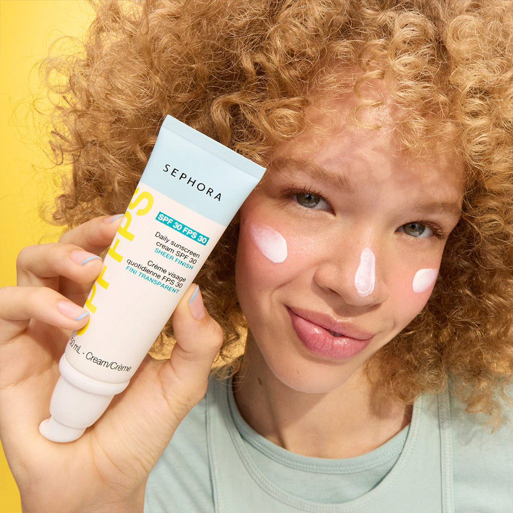 A Photo Of Sephora HYDRATE - Moisturizing Fluid Daily Protection SPF 30