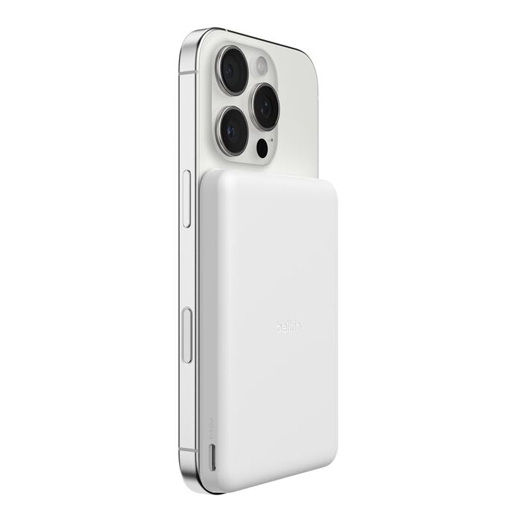A Photo Of Belkin BoostCharge Slim Magnetic Power Bank 5K