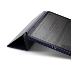 A Photo Of UNIQ Moven iPad Pro 11